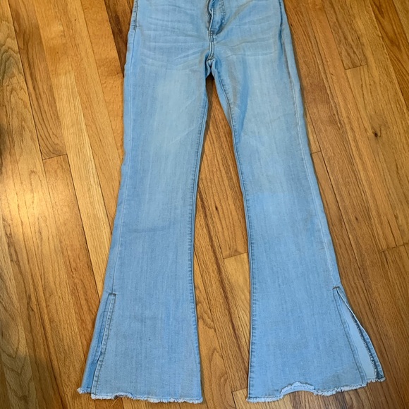 Raw slit hem flare jeans - Picture 4 of 10